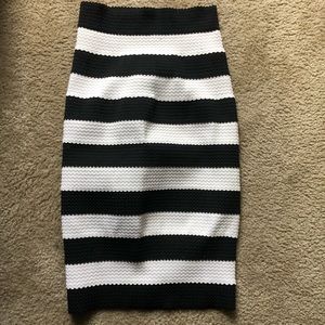 Black and white pencil skirt